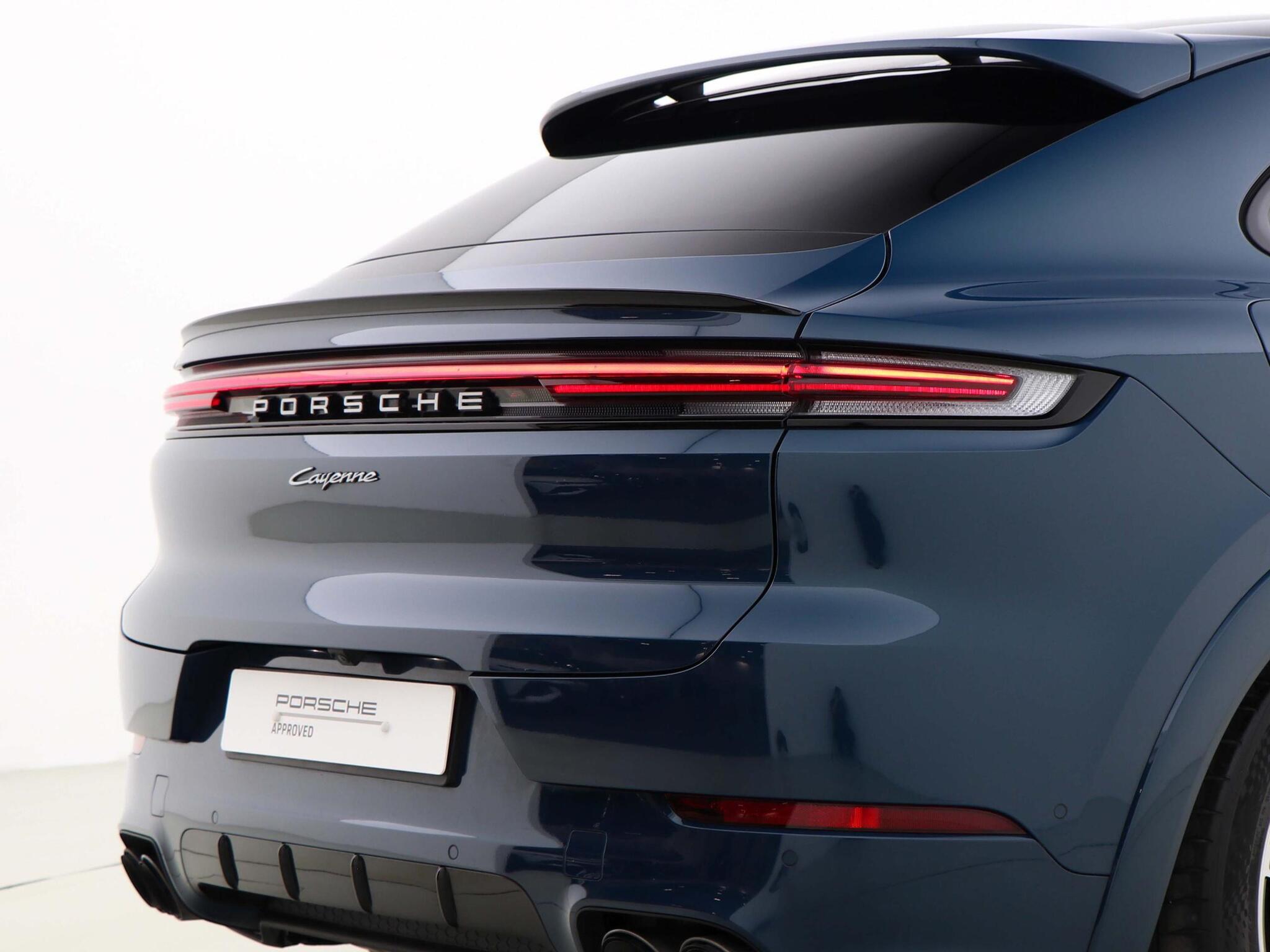Porsche Cayenne view 20