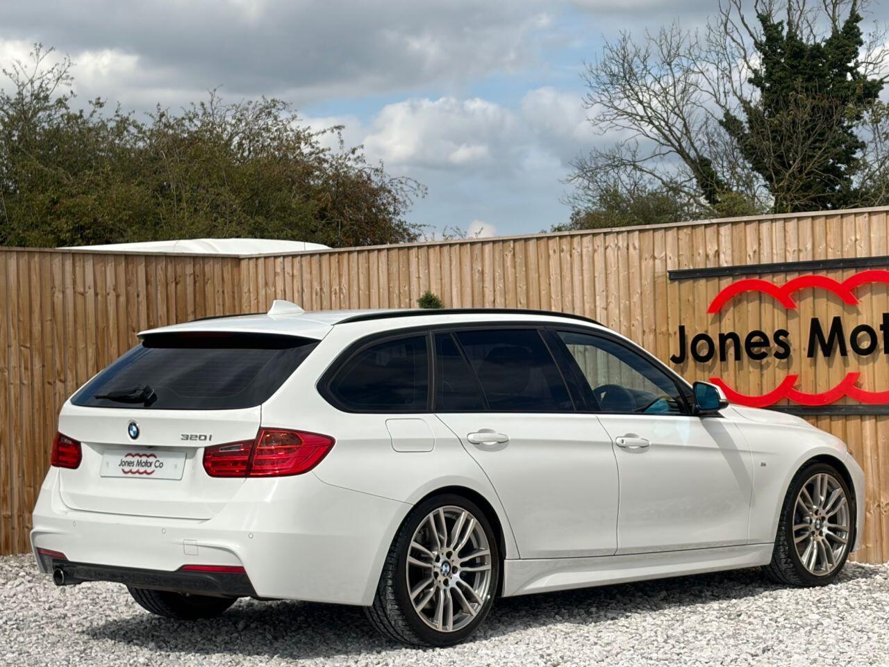 BMW 3 Series view 10