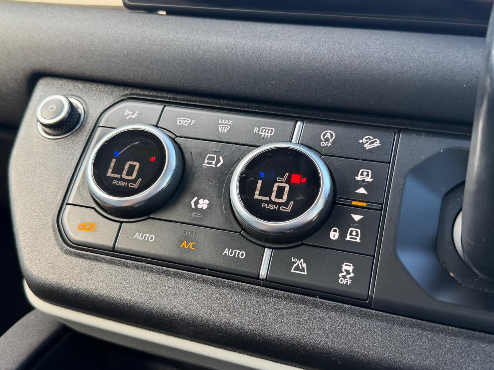 Land Rover Defender view 22