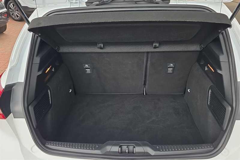 Ford Focus view 24