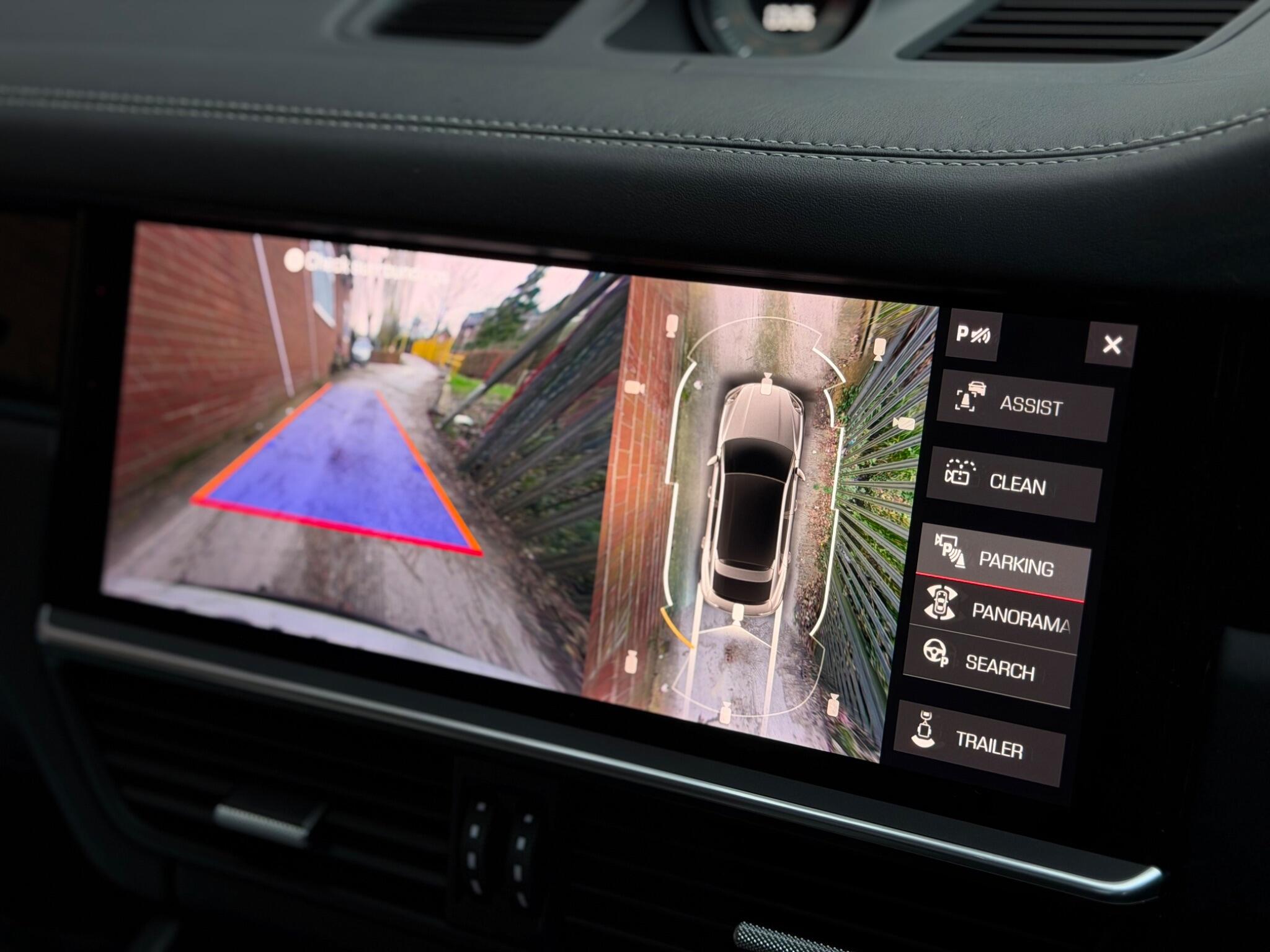 Porsche Cayenne view 53