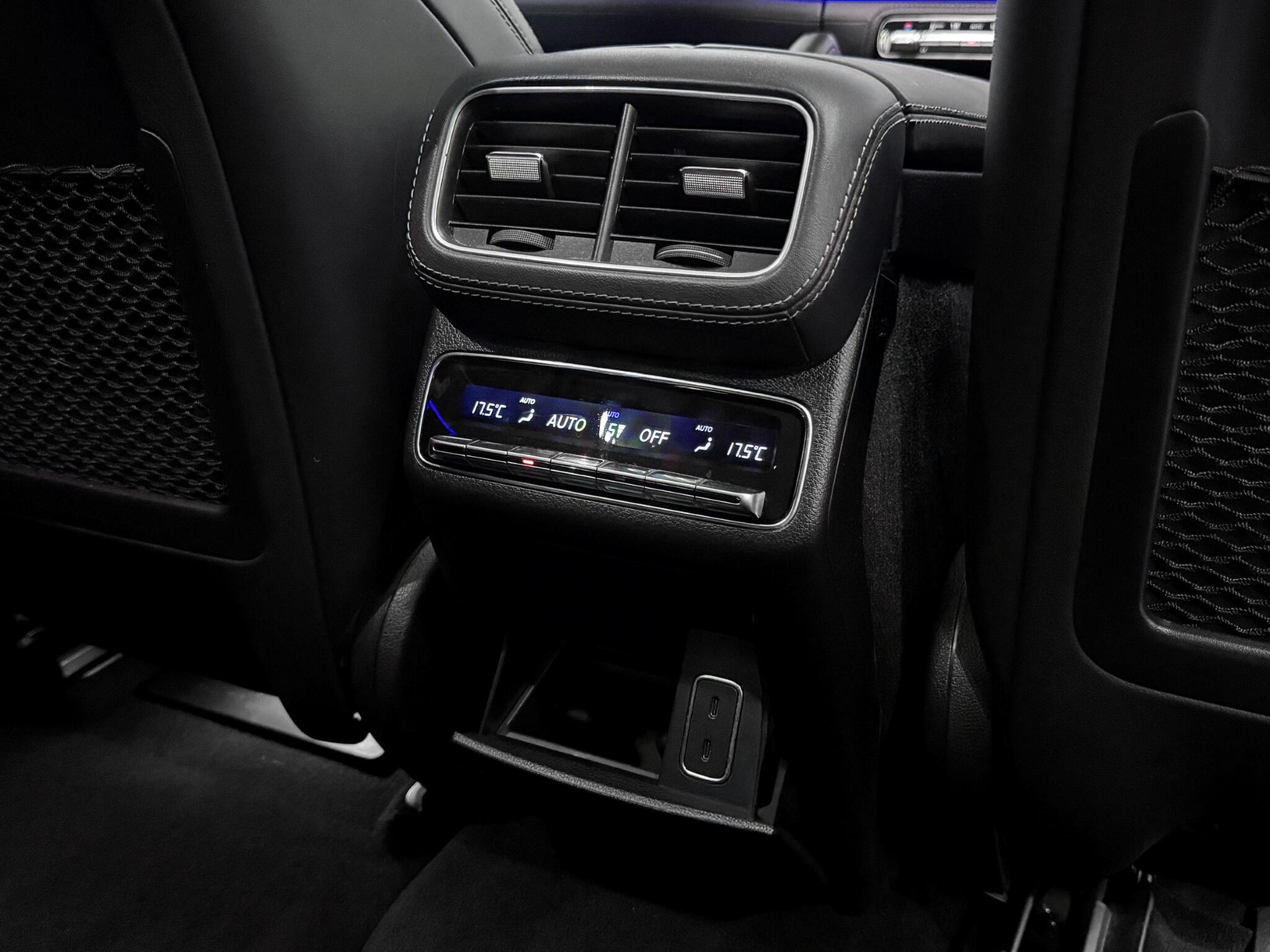 Mercedes-Benz Gle view 17
