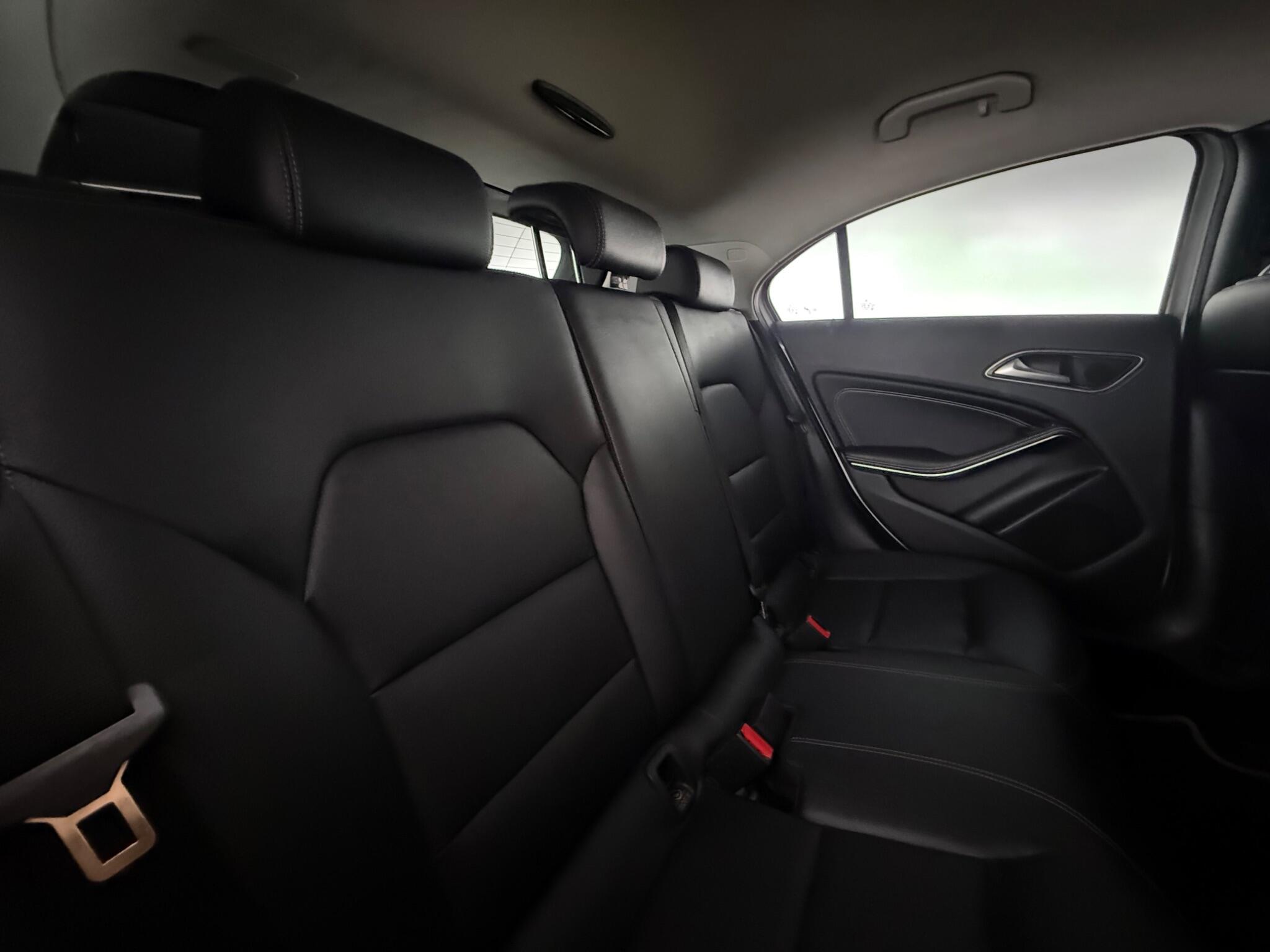 Mercedes-Benz A-Class view 29