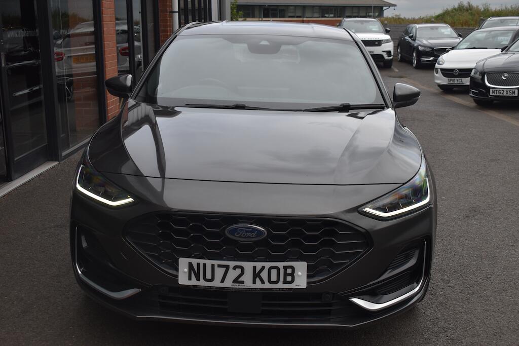Ford Focus view 3