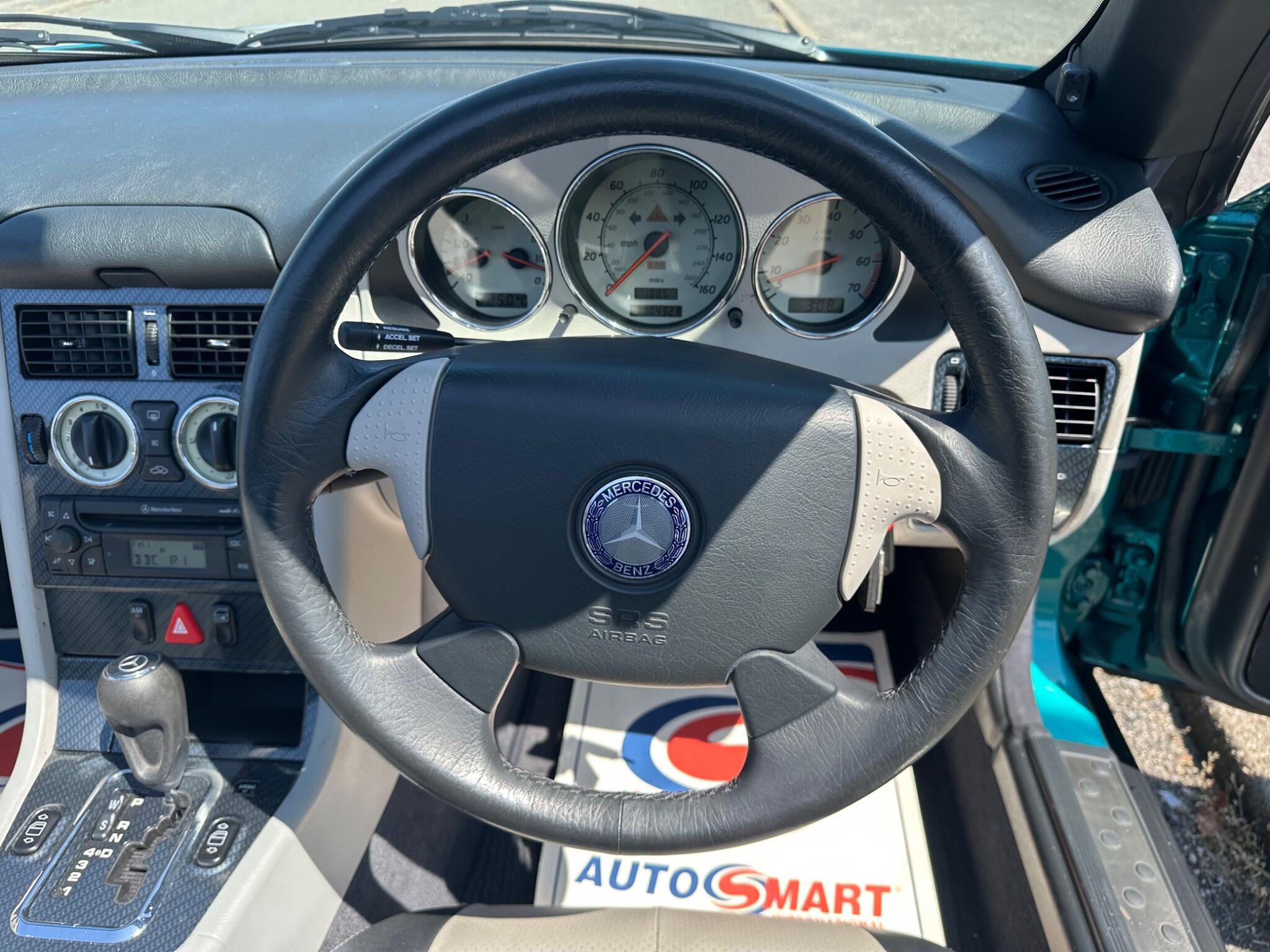 Mercedes-Benz SLK view 33