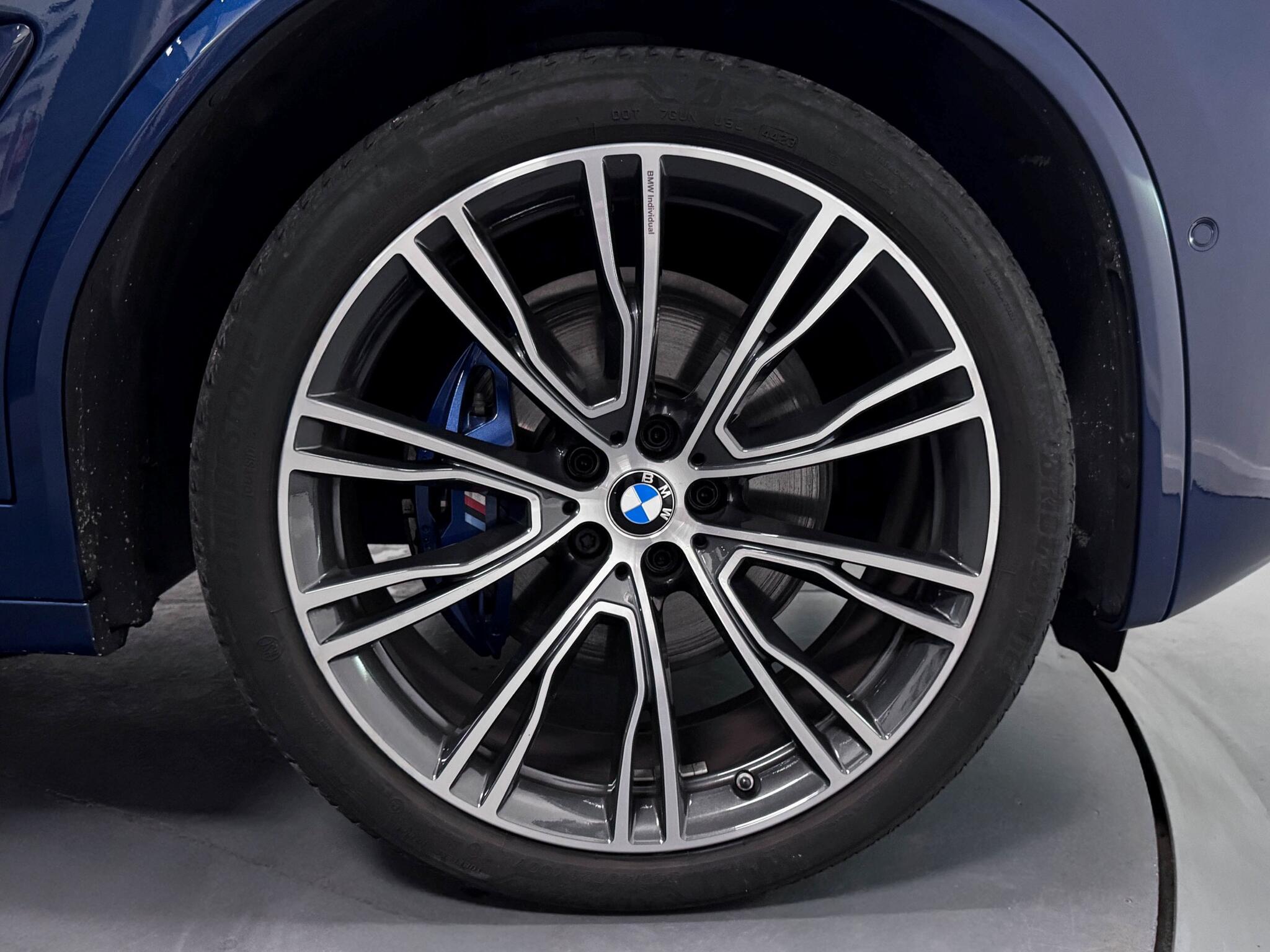 BMW X3 view 59