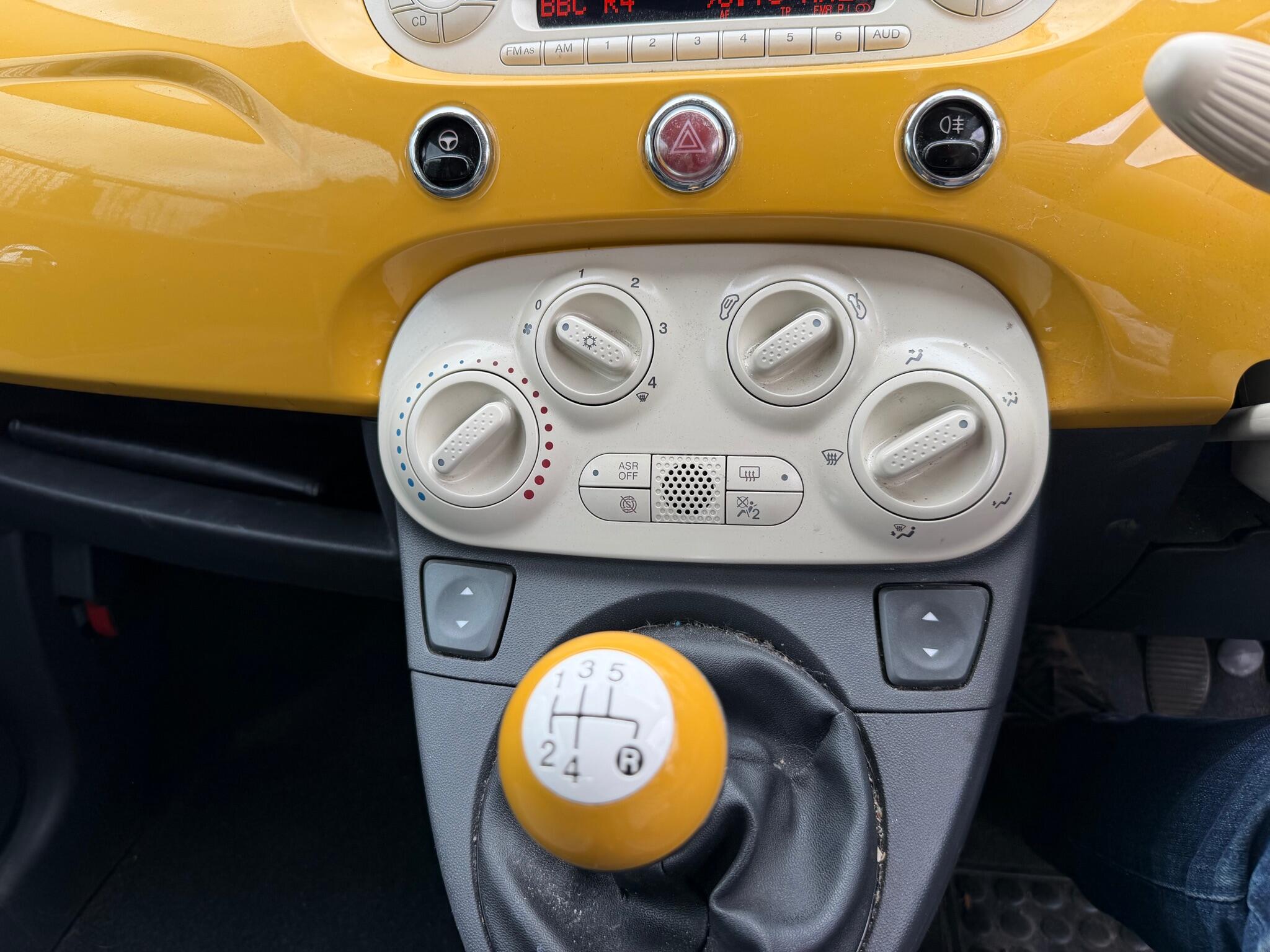 Fiat 500 view 11