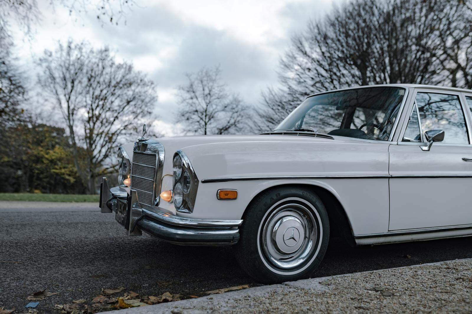 Mercedes-Benz 250