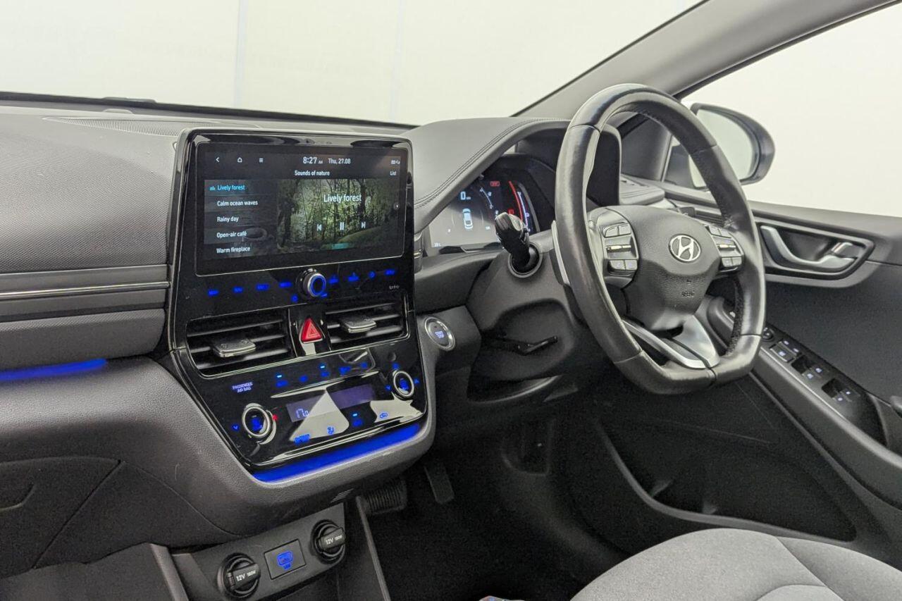 Hyundai Ioniq view 25