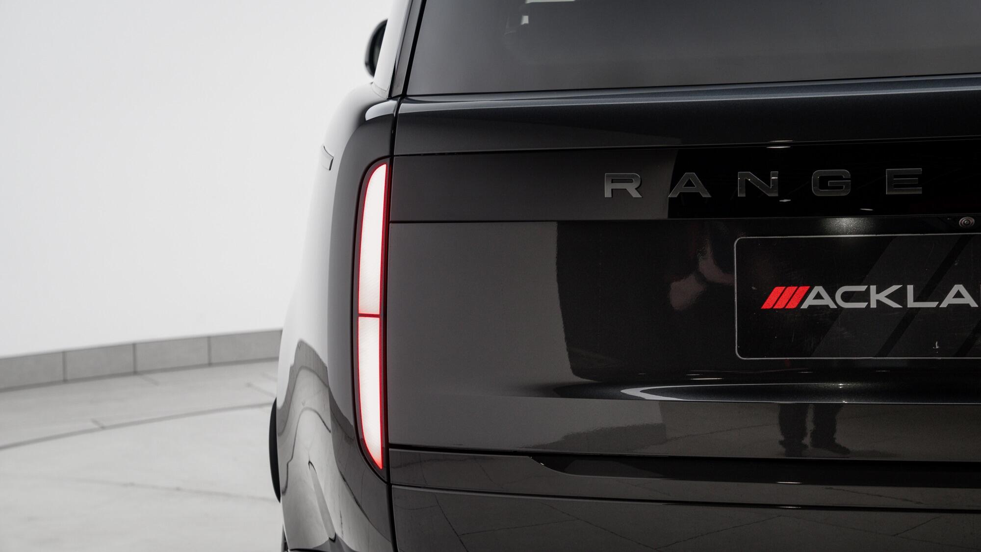 Land Rover Range Rover view 15
