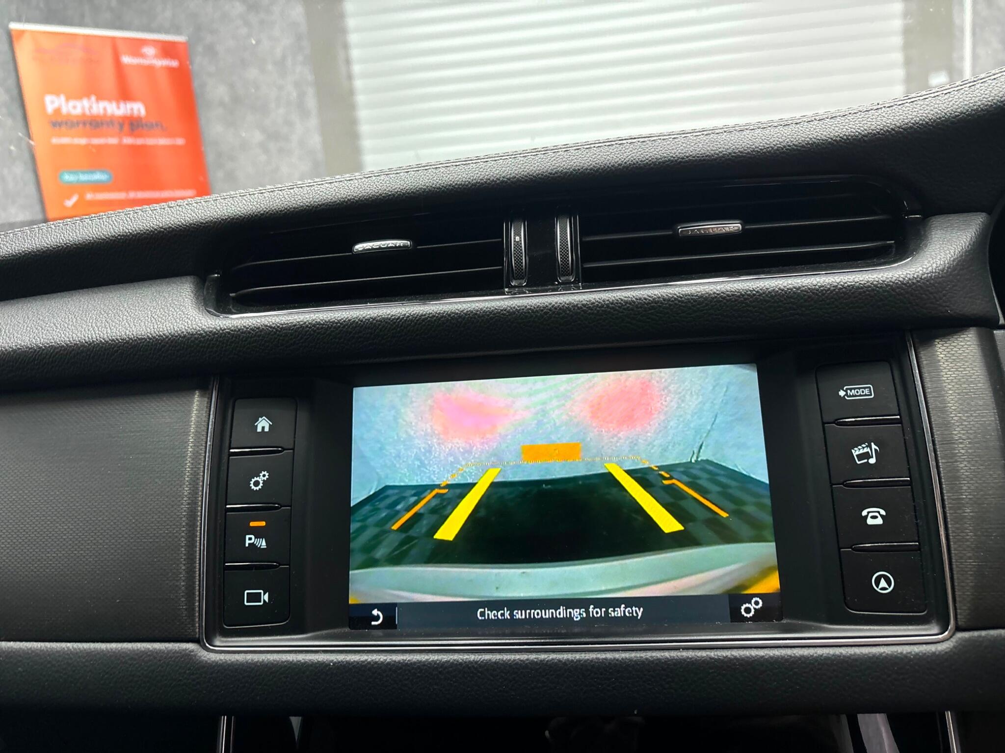 Jaguar XF view 14