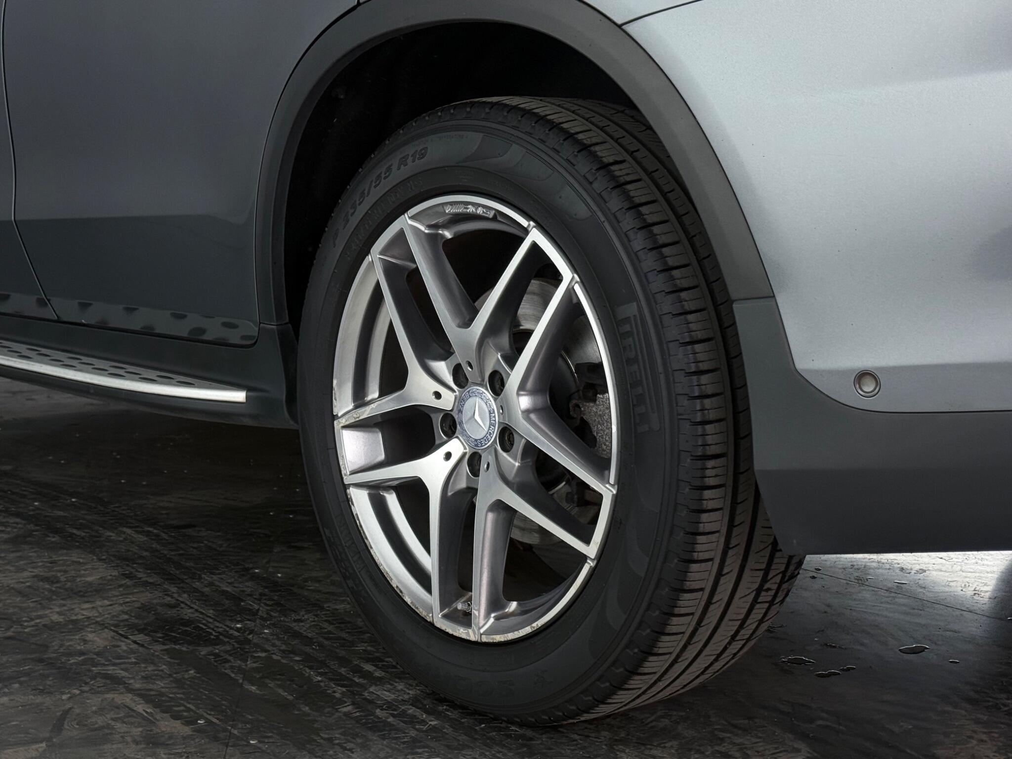 Mercedes-Benz GLC view 8