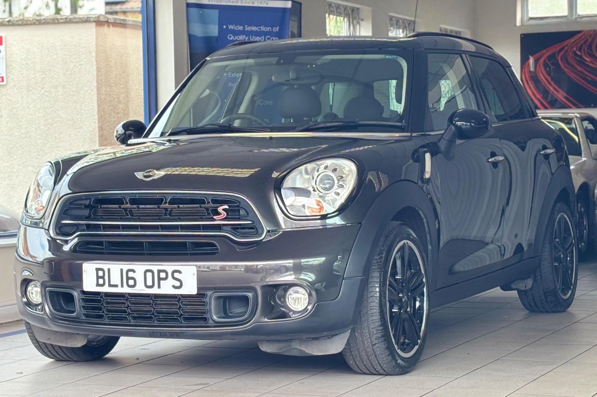 Mini Countryman view 6