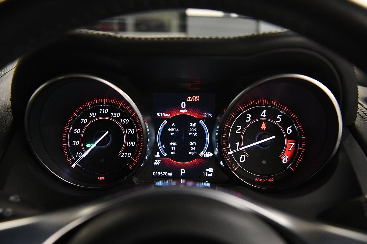 Jaguar F-Type view 23
