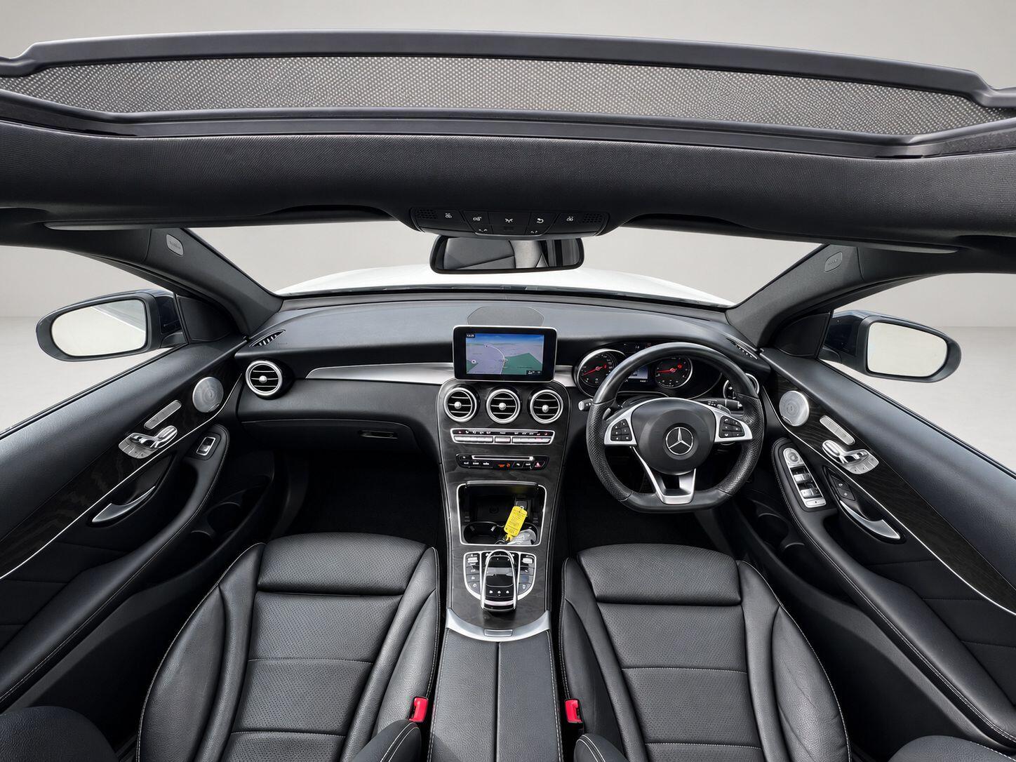 Mercedes-Benz GLC view 2