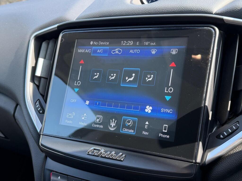 Maserati Ghibli view 32