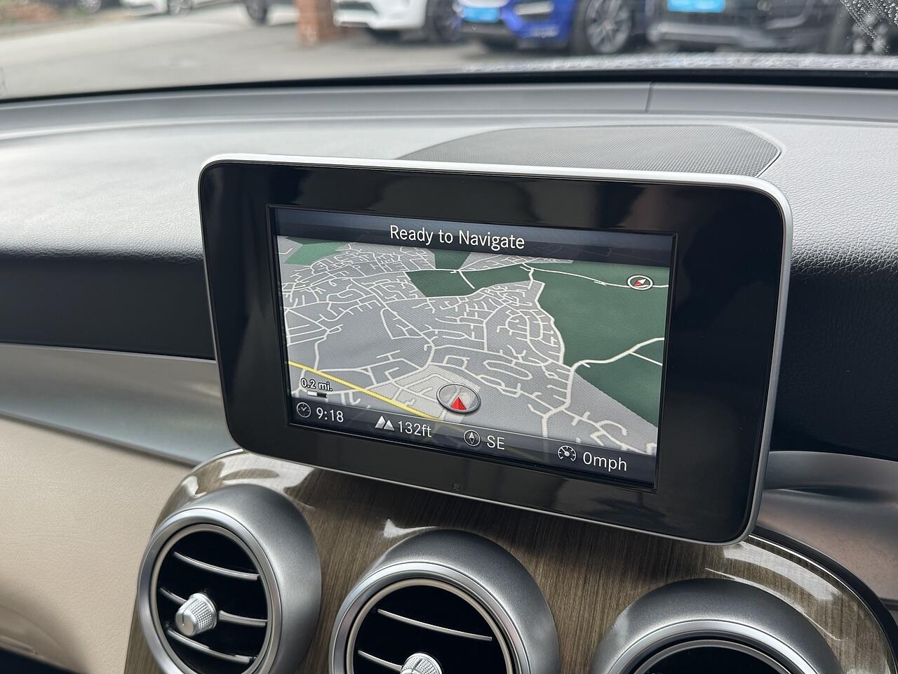 Mercedes-Benz GLC view 11