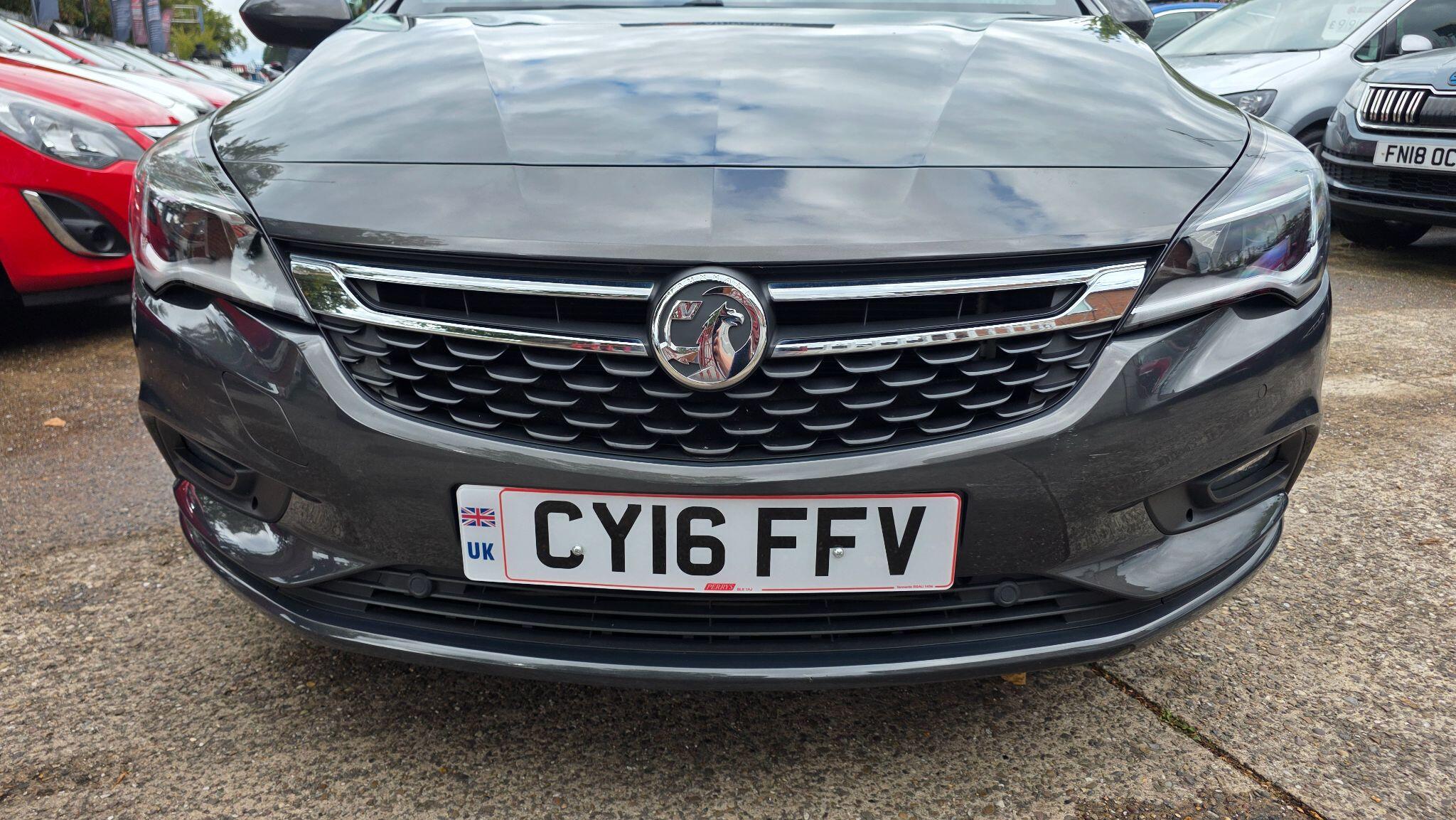 Vauxhall Astra view 11
