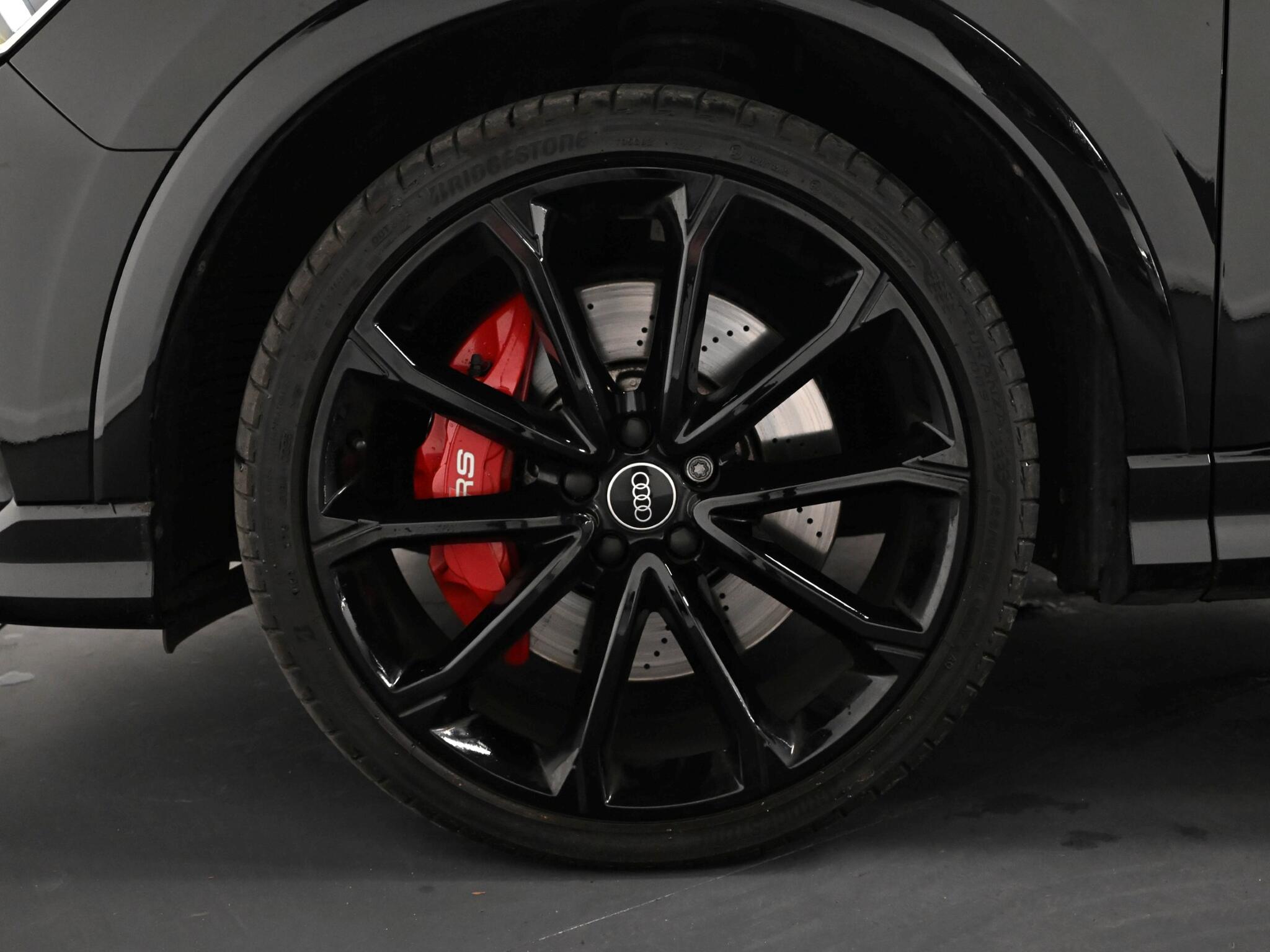 Audi RS Q3 view 60
