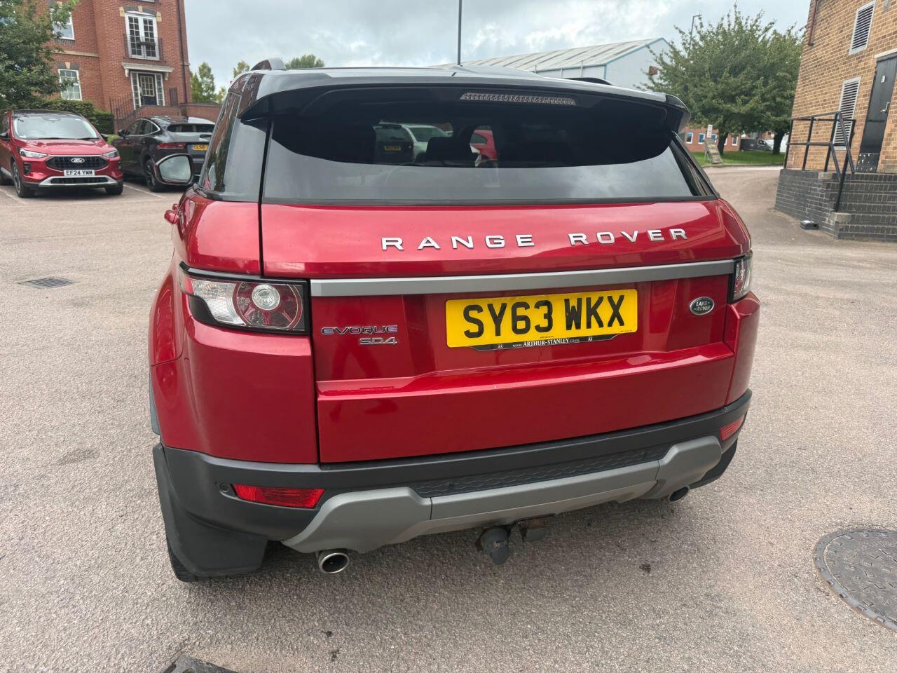 Land Rover Range Rover Evoque view 9