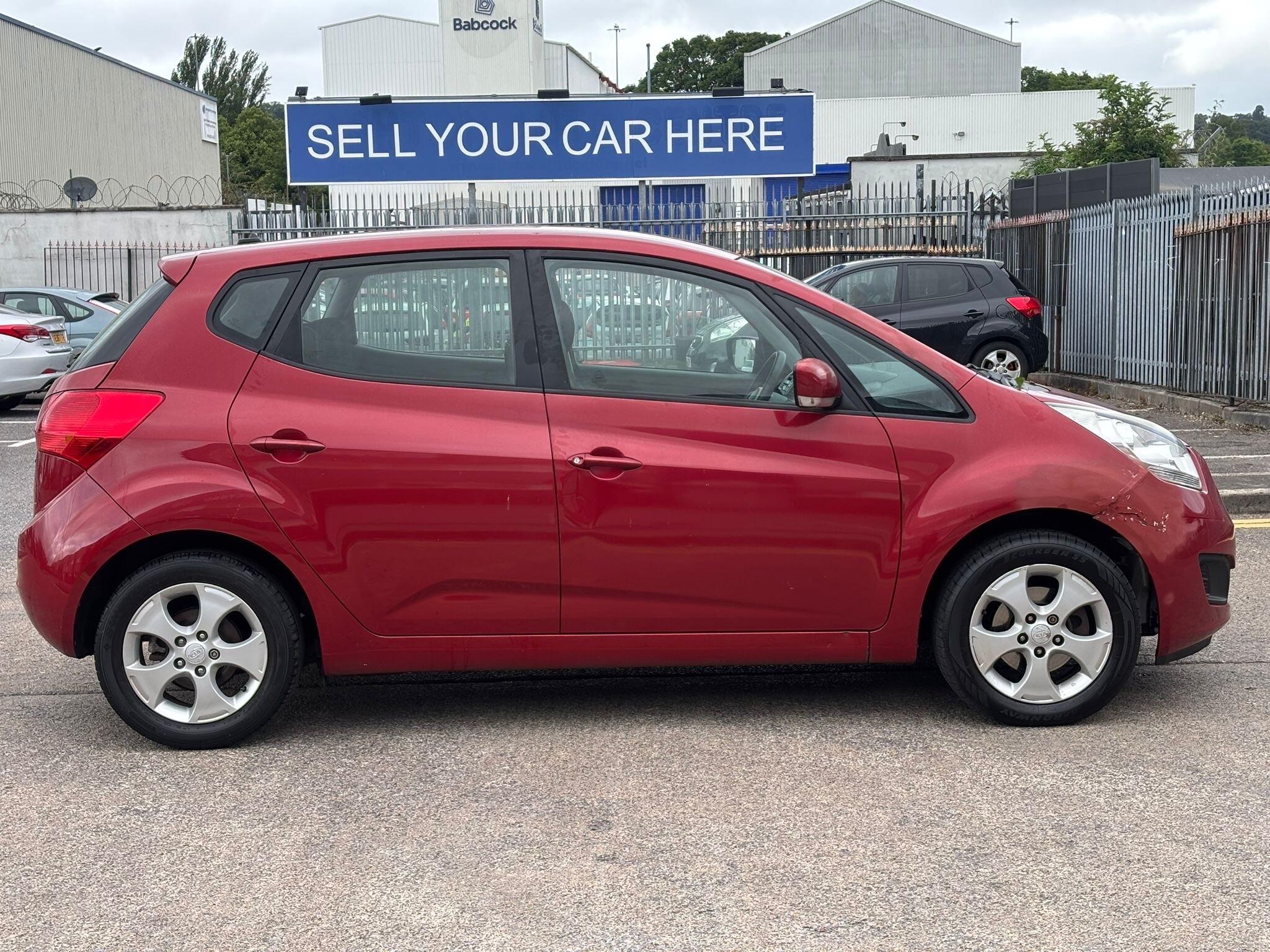 Kia Venga view 15