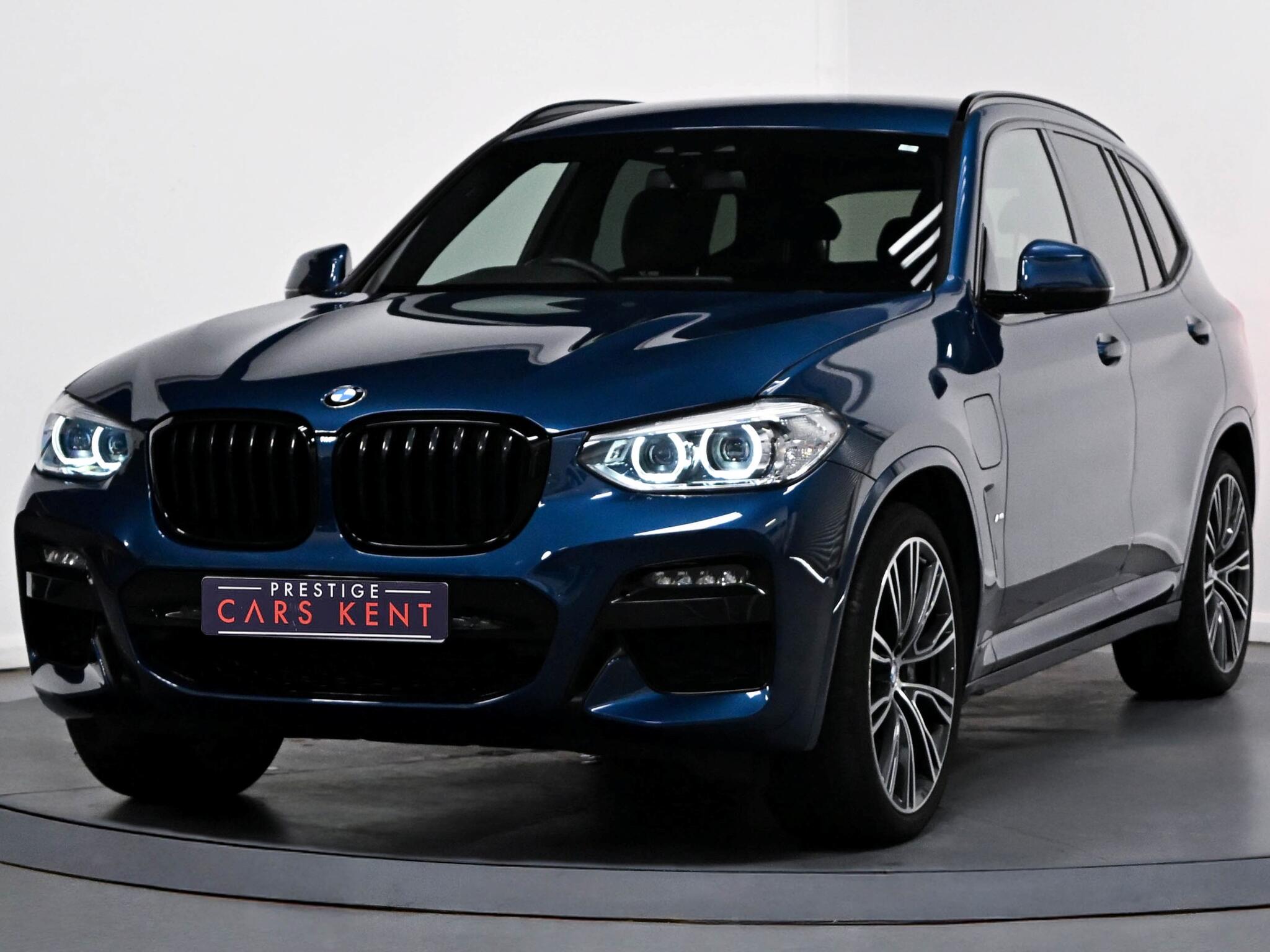 BMW X3 view 6