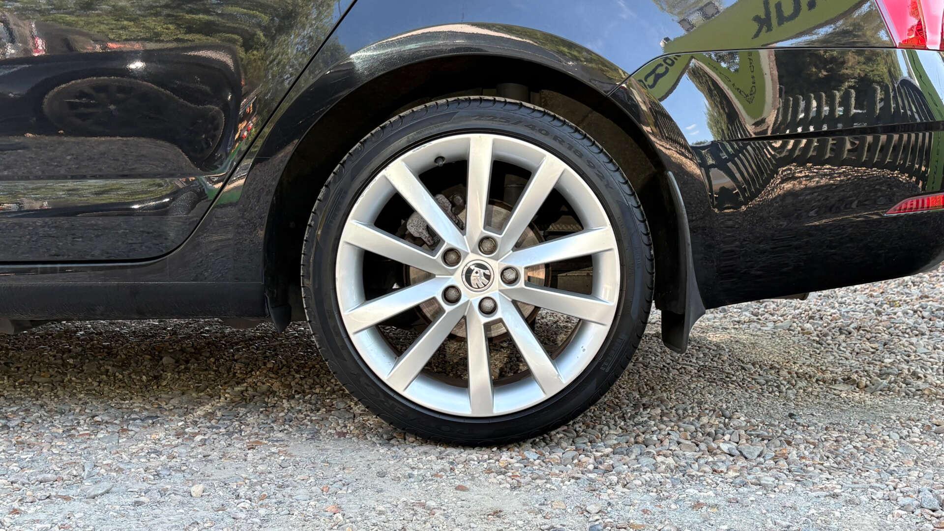 Skoda Octavia view 38