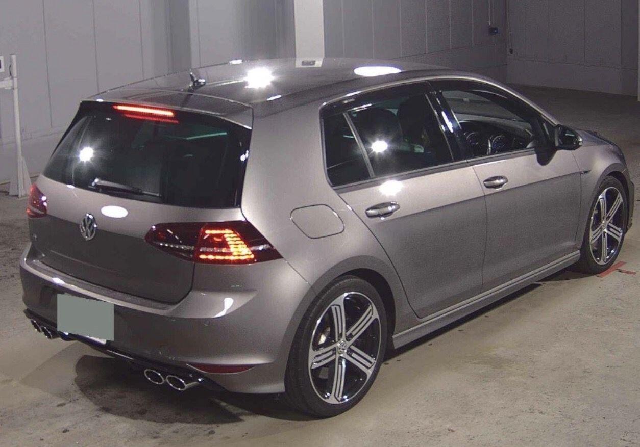 Volkswagen Golf view 4