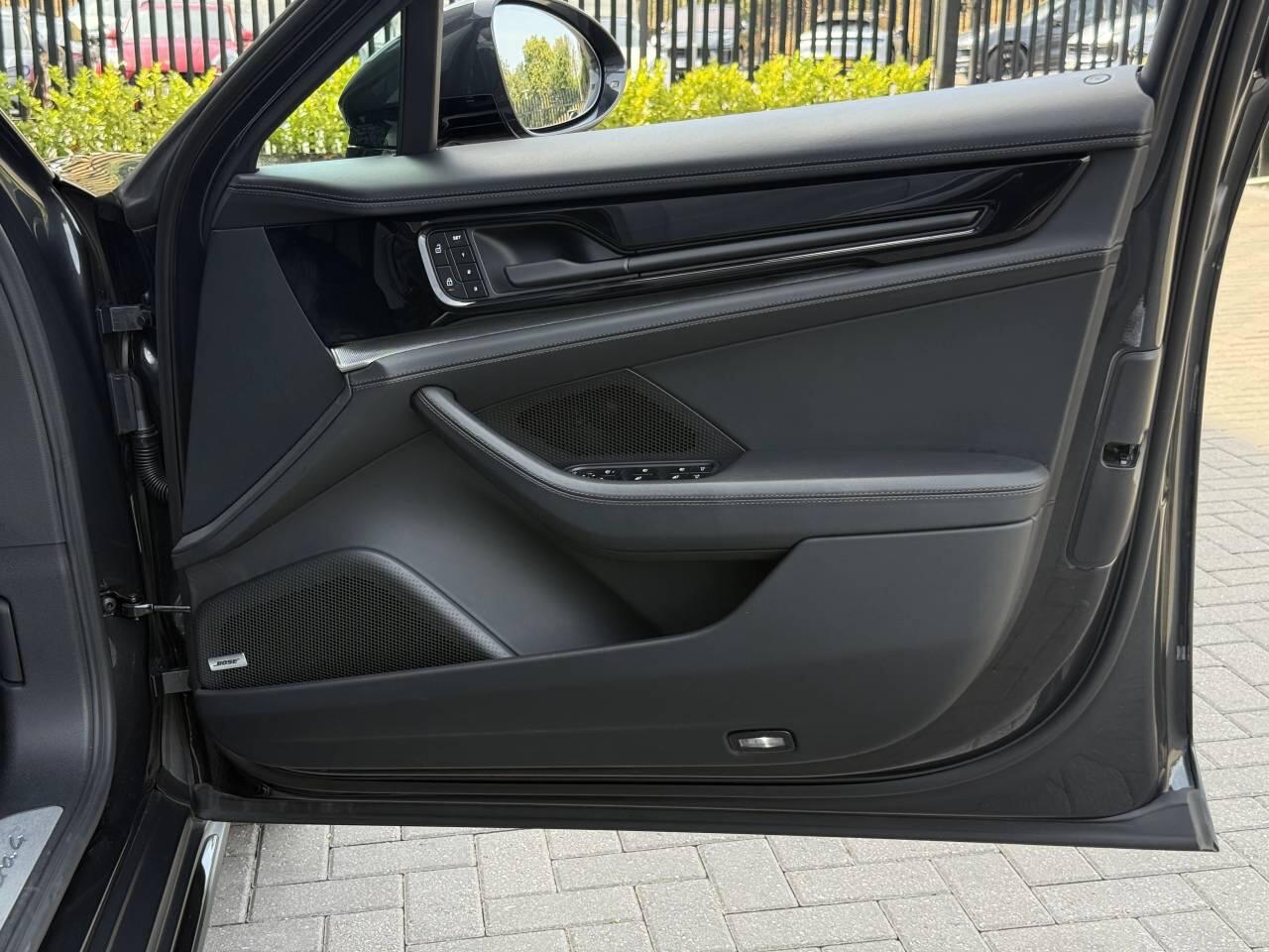 Porsche Panamera view 42