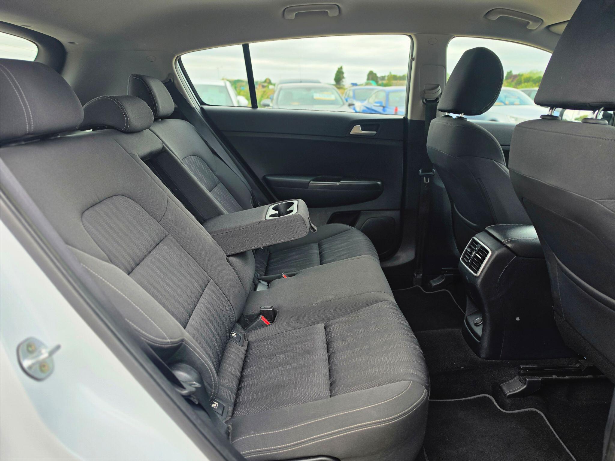 Kia Sportage view 9