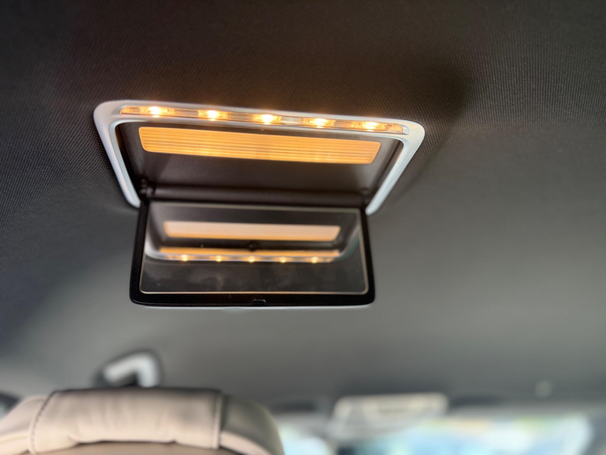 Mercedes-Benz S Class view 38