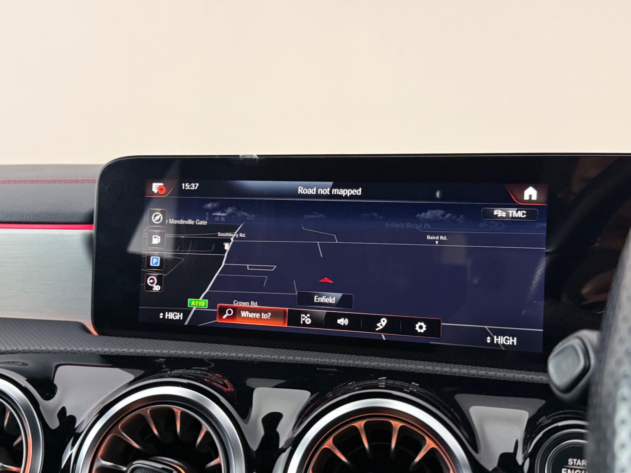 Mercedes-Benz Cla view 25