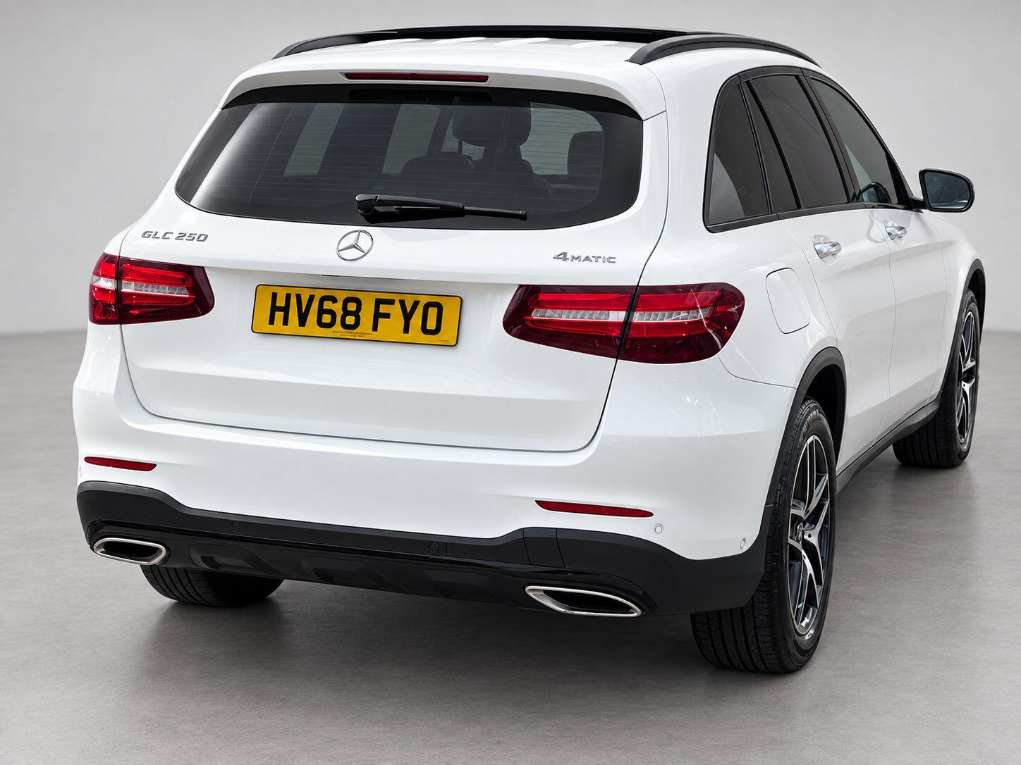 Mercedes-Benz GLC view 11