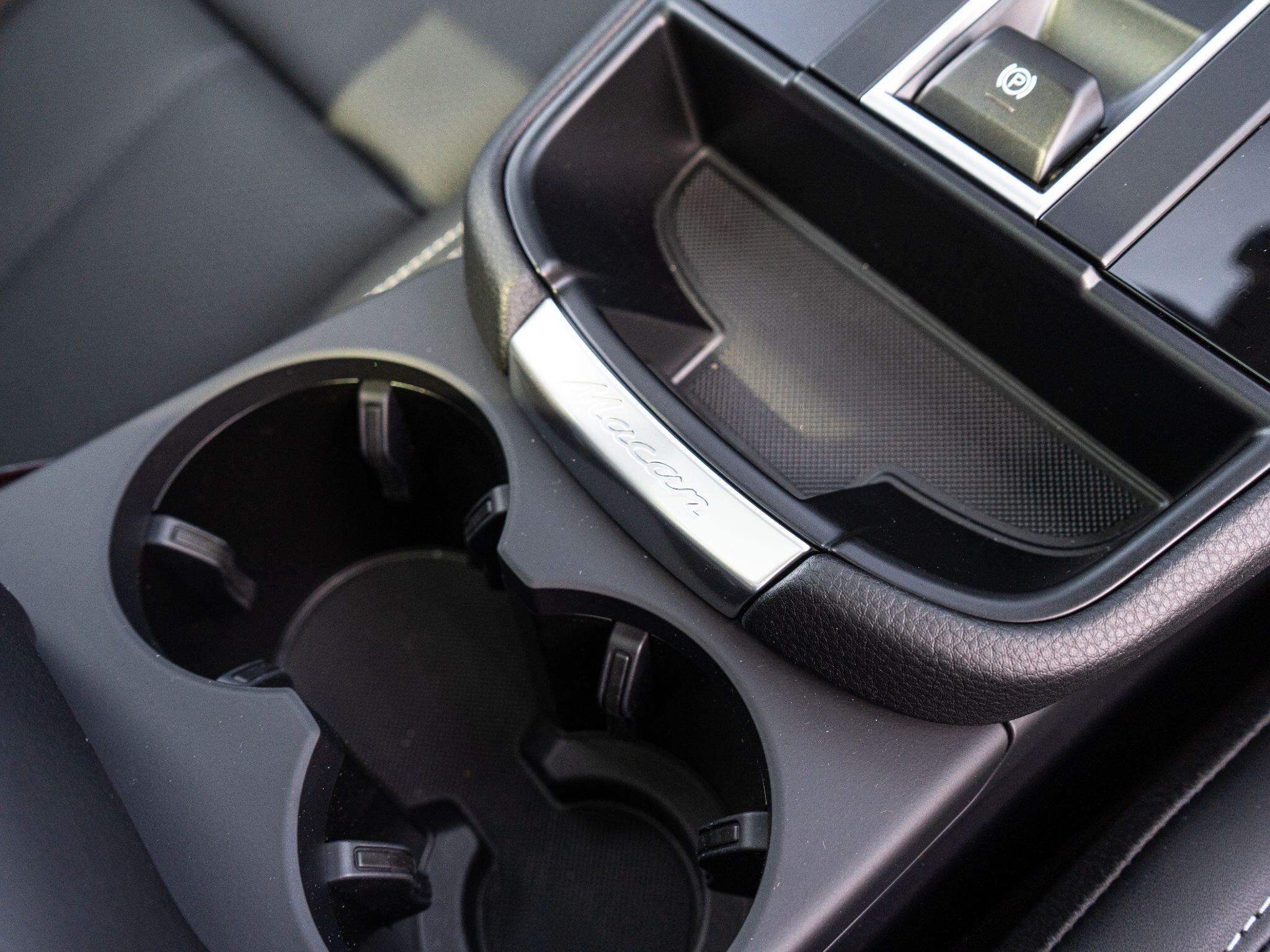 Porsche Macan view 43