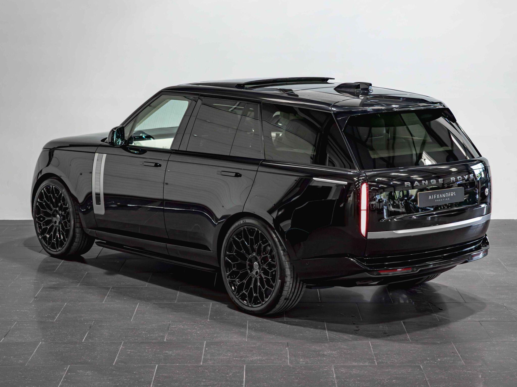 Land Rover Range Rover view 5