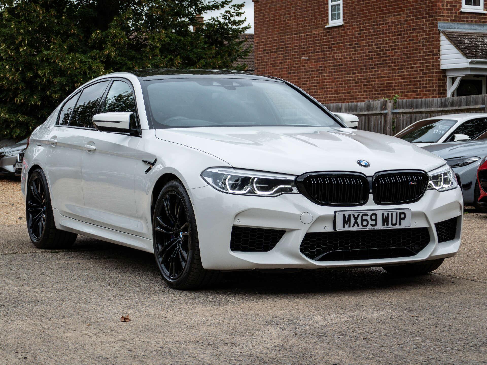 BMW M5 view 6