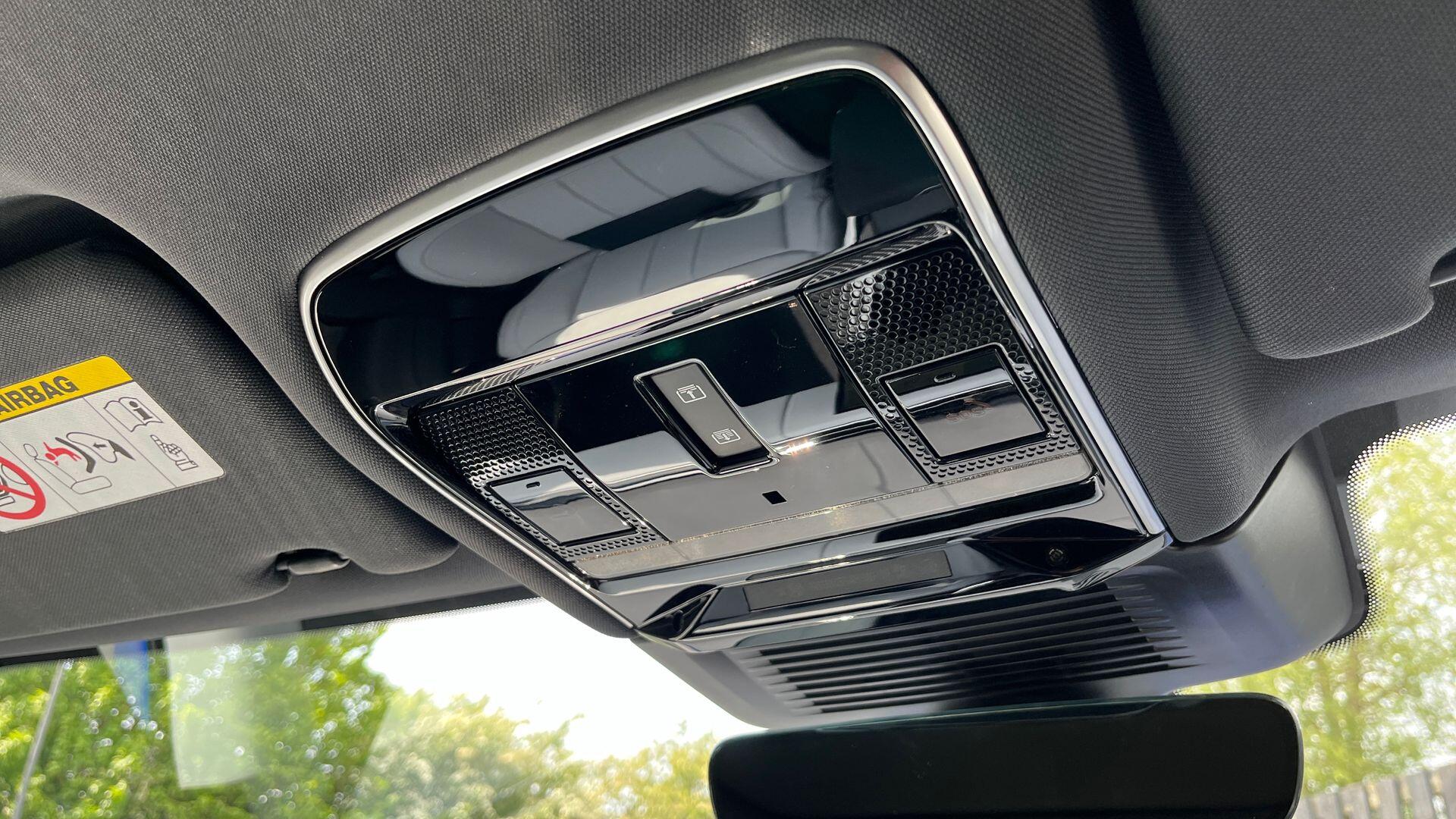 Land Rover Range Rover Sport view 28
