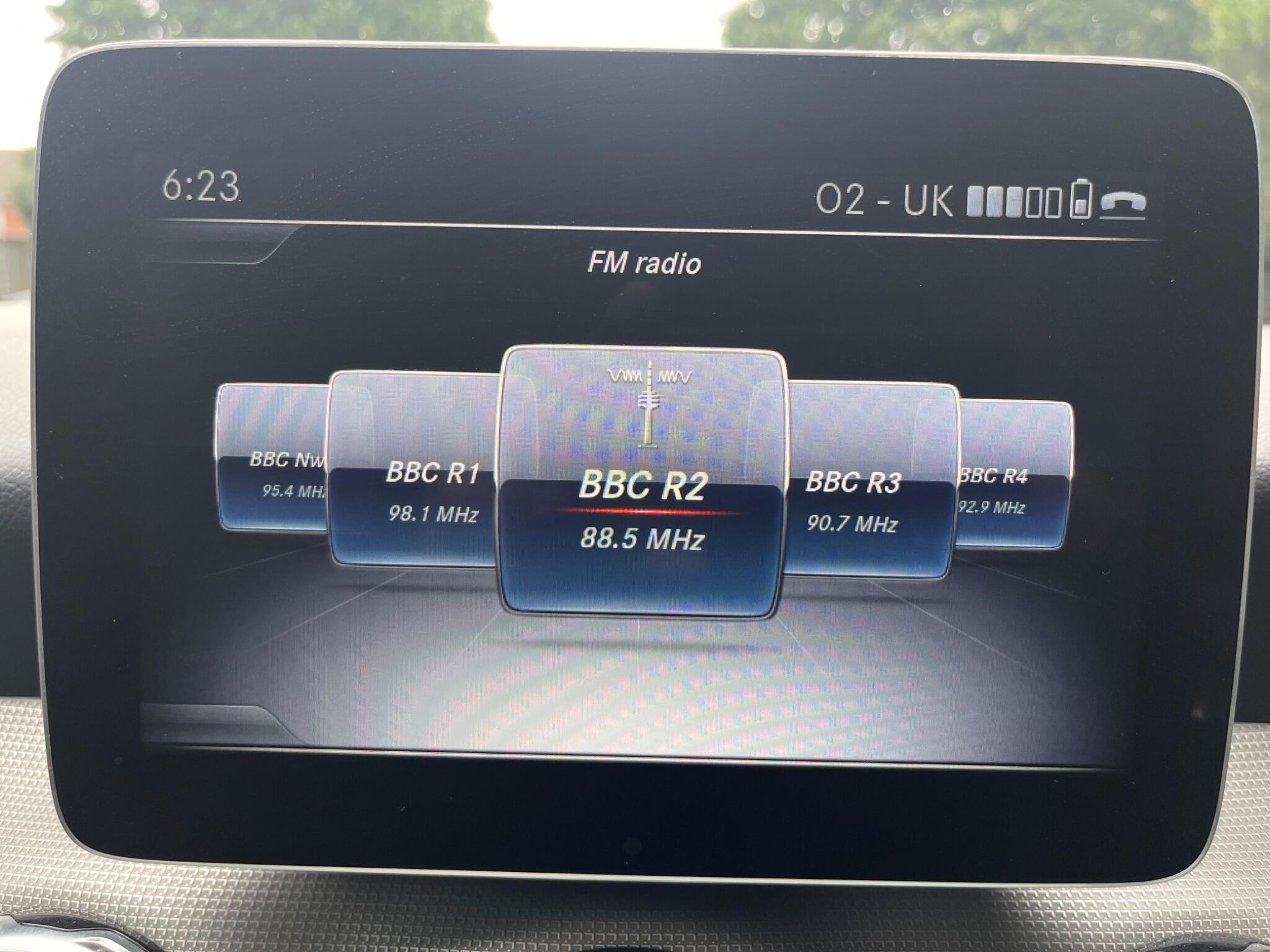 Mercedes-Benz Gla view 35