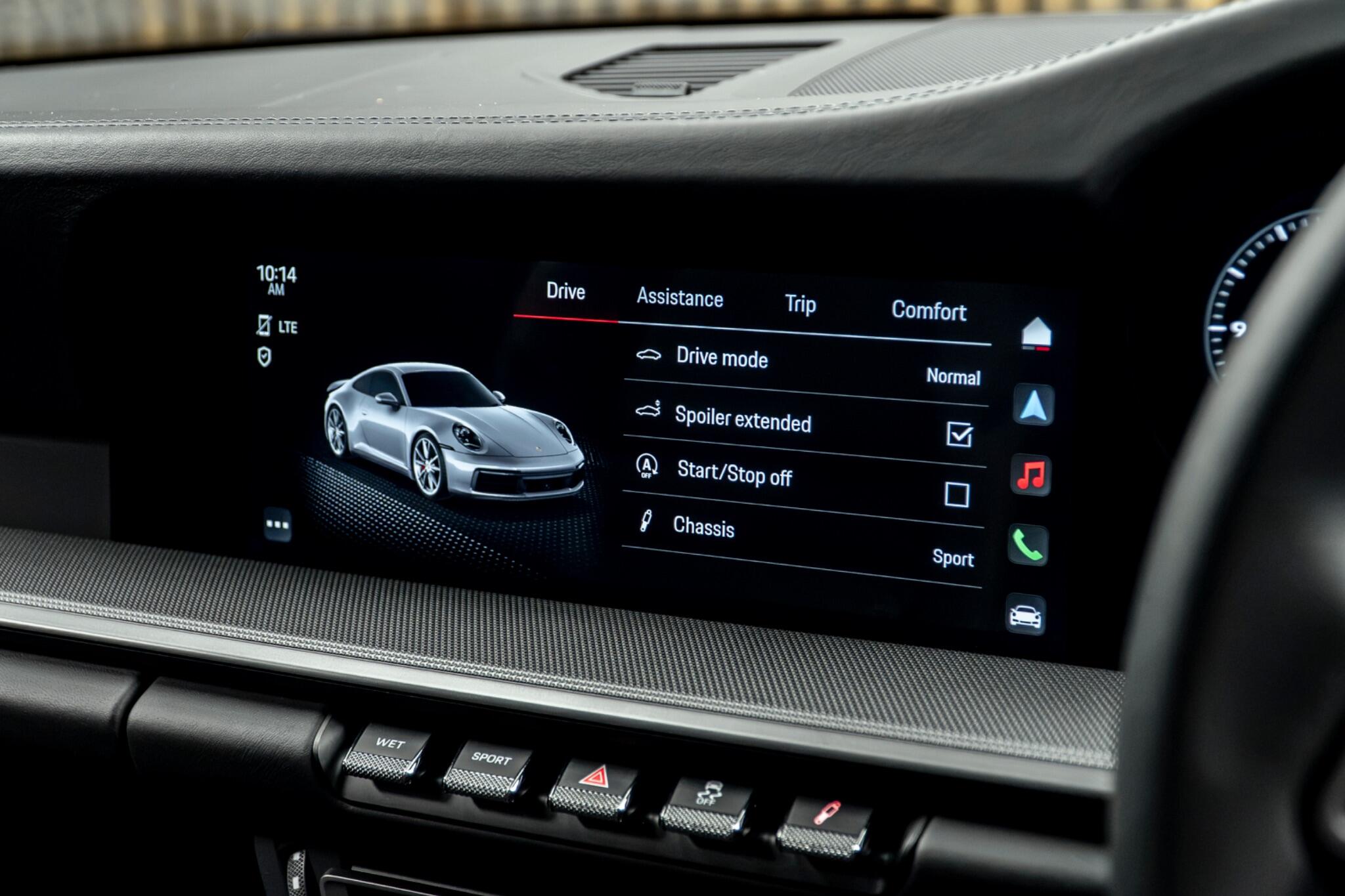 Porsche 911 view 39