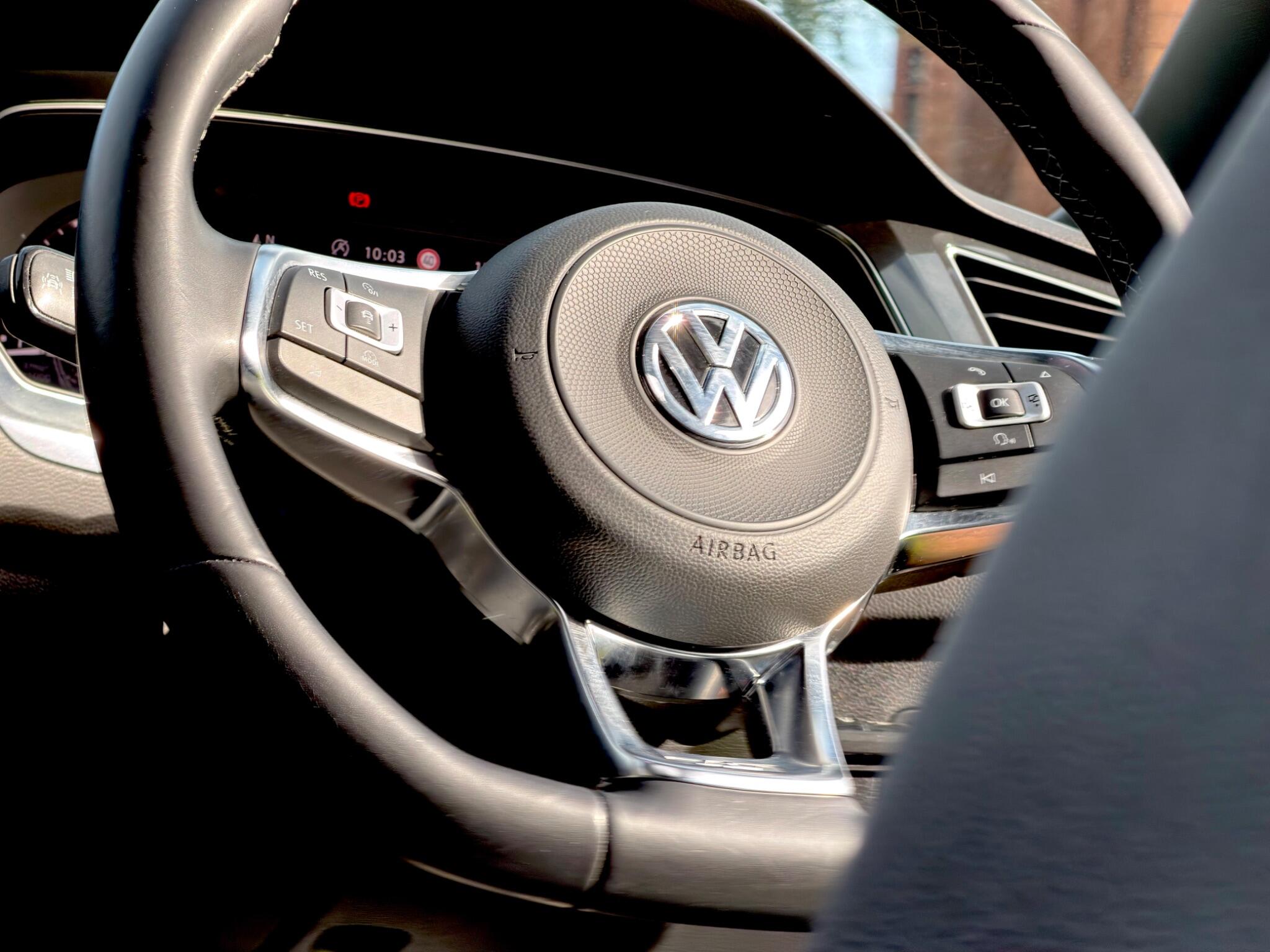 Volkswagen Tiguan view 11