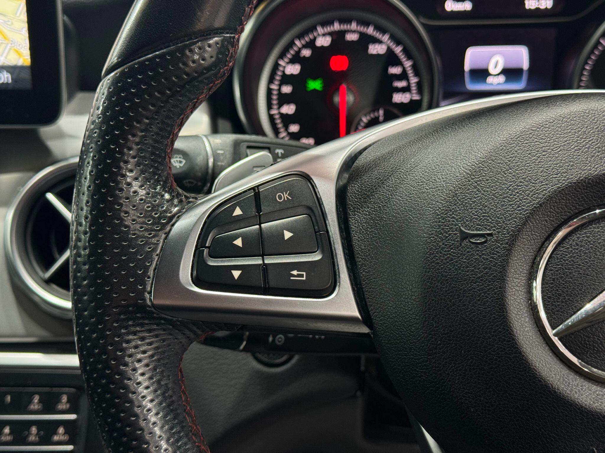 Mercedes-Benz Gla view 39