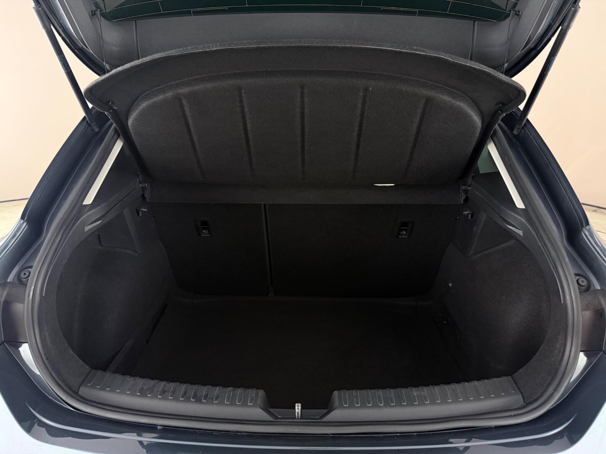 Seat Leon view 10
