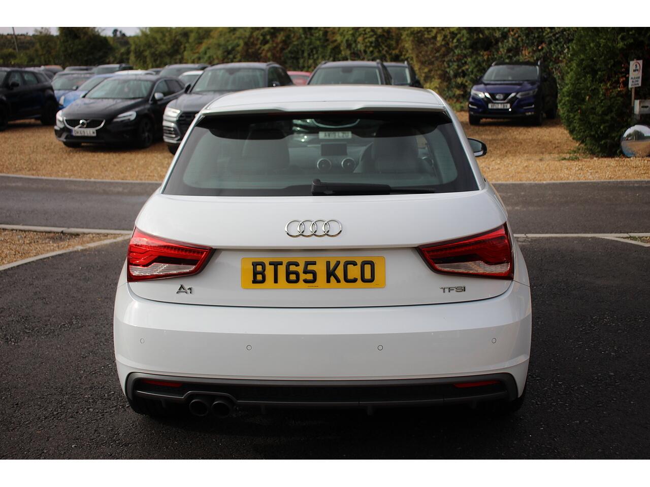 Audi A1 view 9