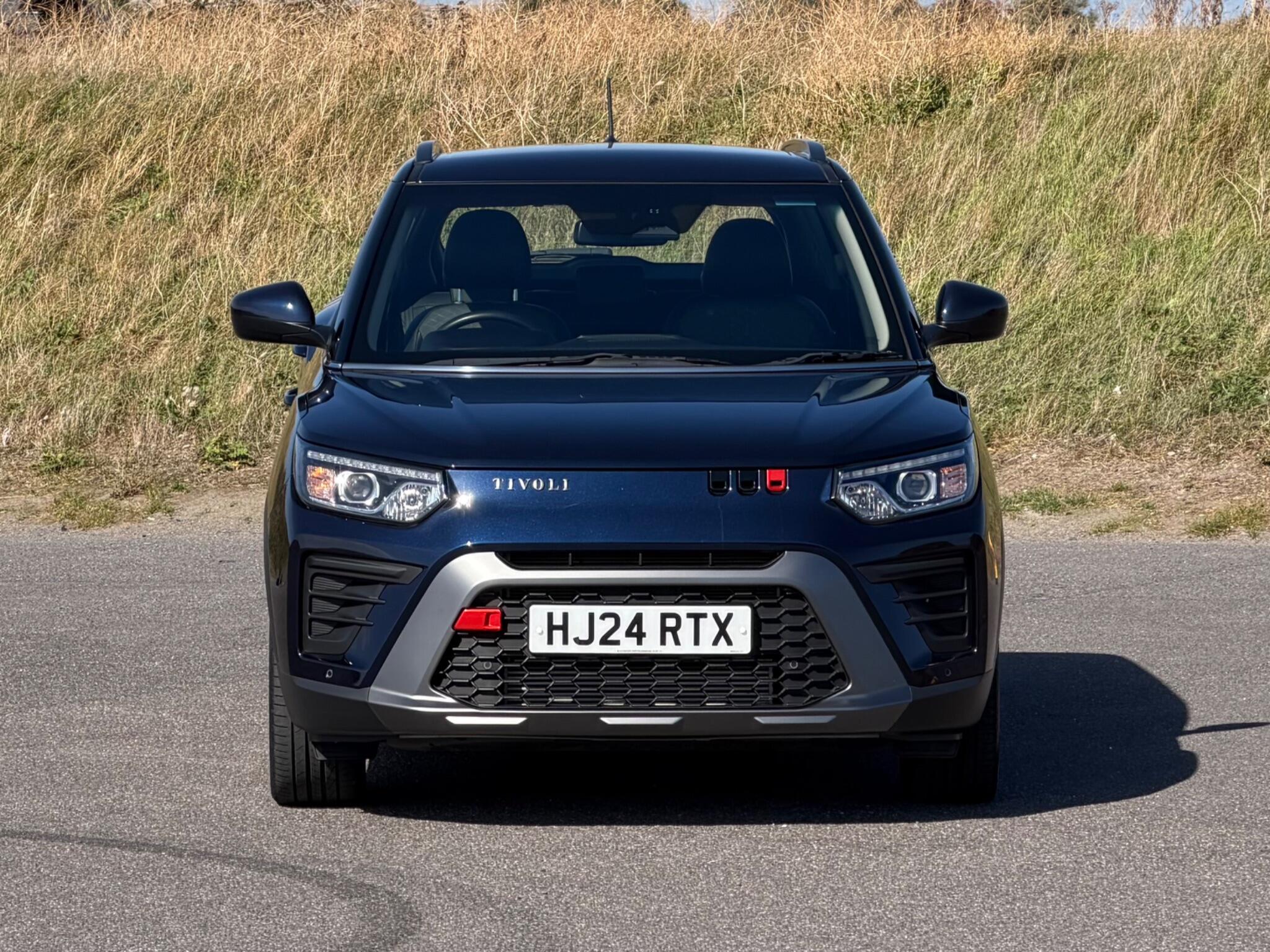 KGM Tivoli view 40