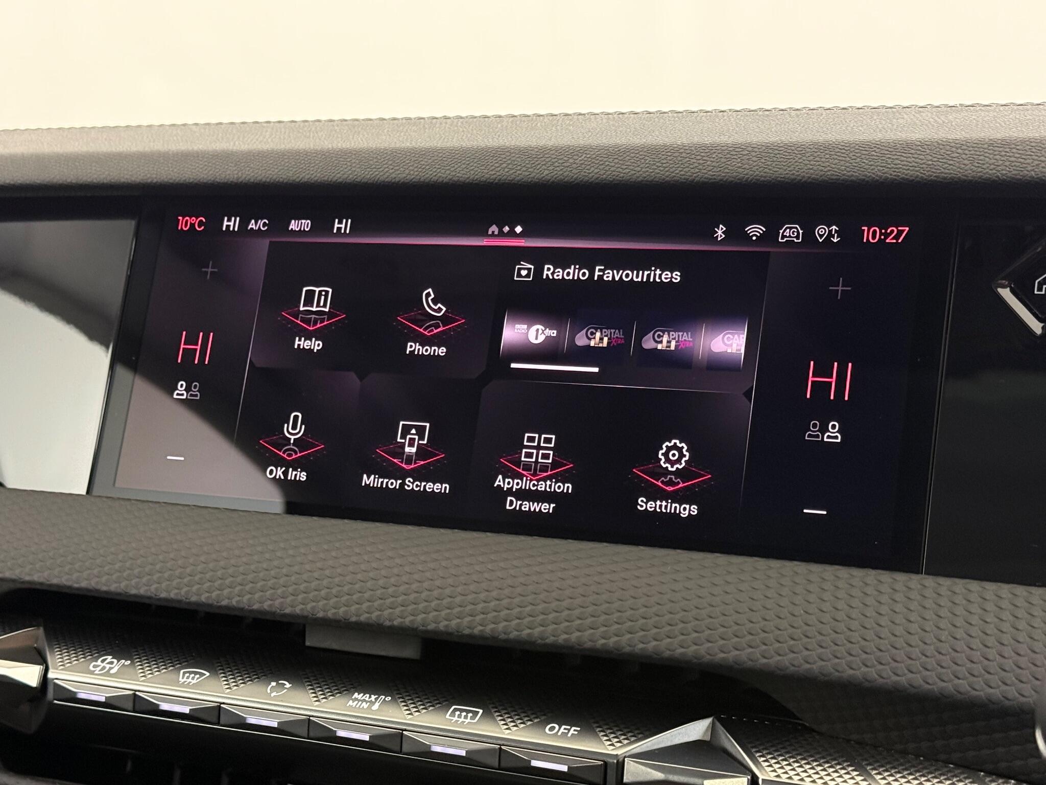 DS Automobiles DS 4 view 26