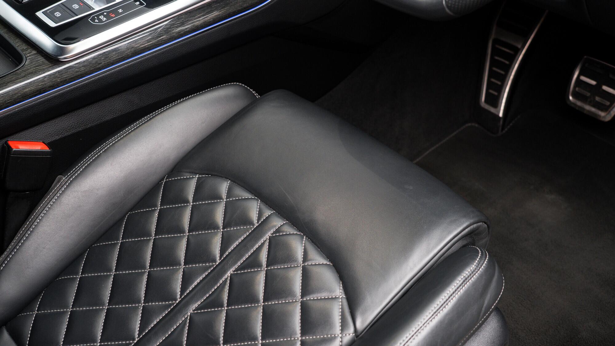 Audi SQ7 view 37