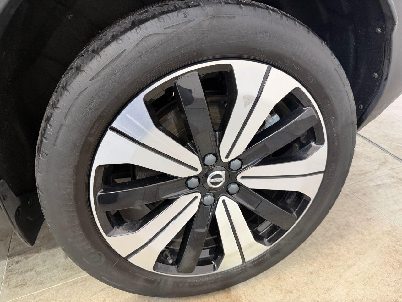 Volvo C40 view 32