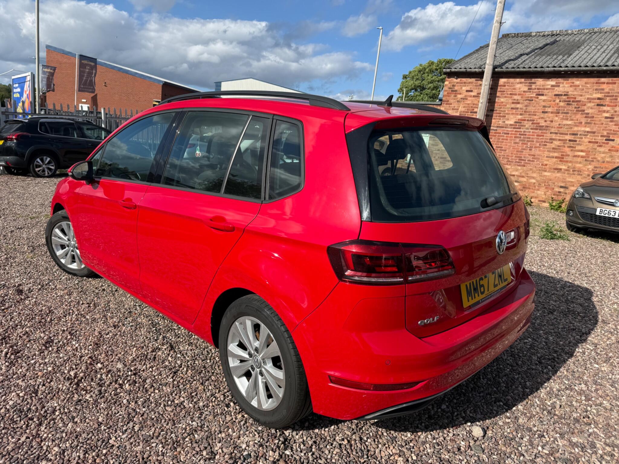Volkswagen Golf Sportsvan view 11