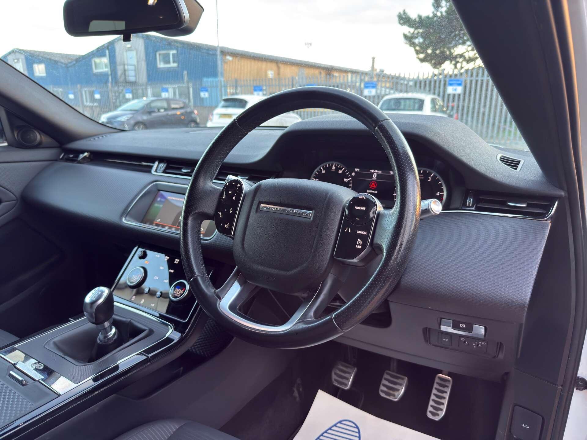Land Rover Range Rover Evoque view 29