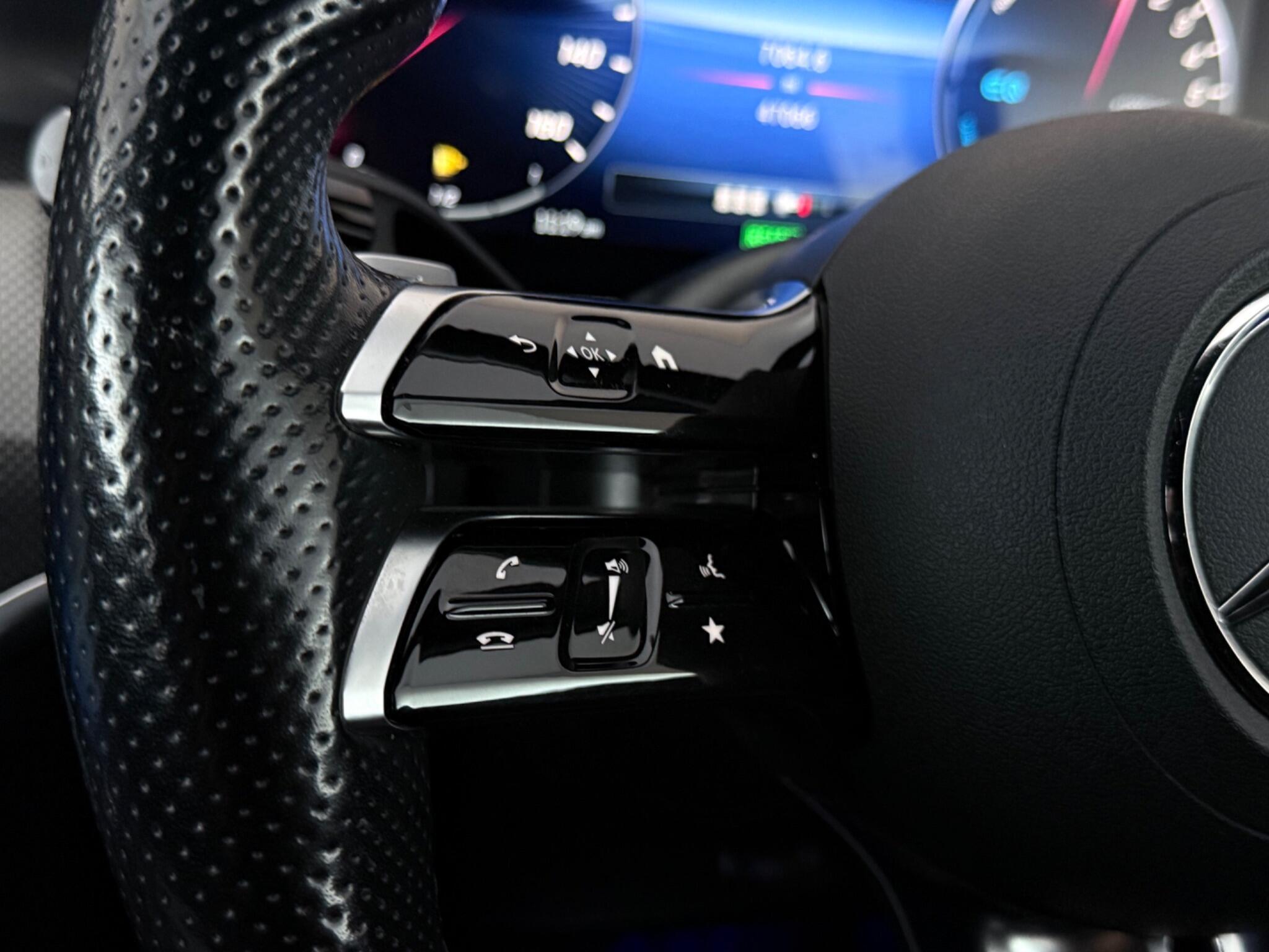 Mercedes-Benz C-Class view 14